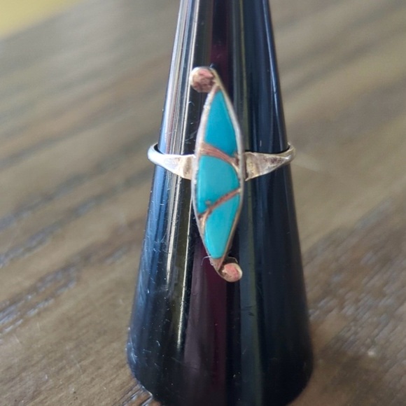 Native American Jewelry - Native American Inlaid Vintage Turquoise Ring